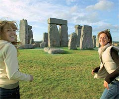 EmbassyCES Londra Reigate Yaz Okulu